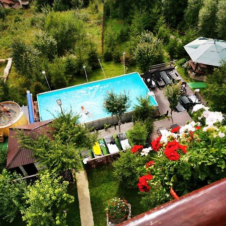 Vila Alunis Buşteni エクステリア 写真